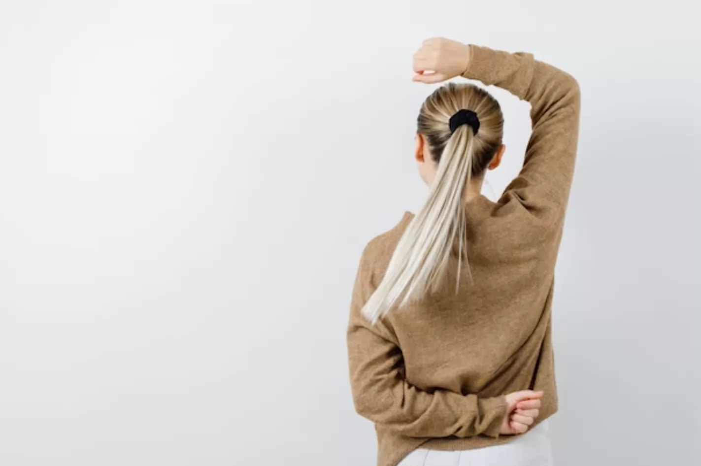 How to perform a scoliosis examination at home?